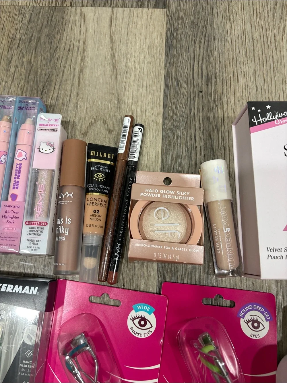 Brand new bundle of cosmetic products